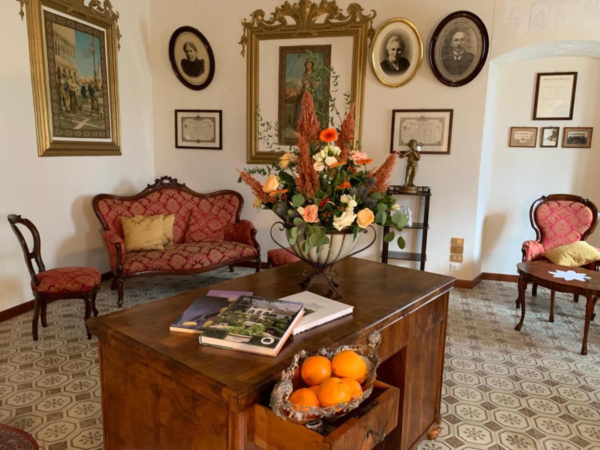 Villa Minini Bed & Breakfast Rive d'Arcano Exteriör bild