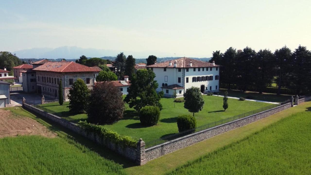 Villa Minini Bed & Breakfast Rive d'Arcano Exteriör bild