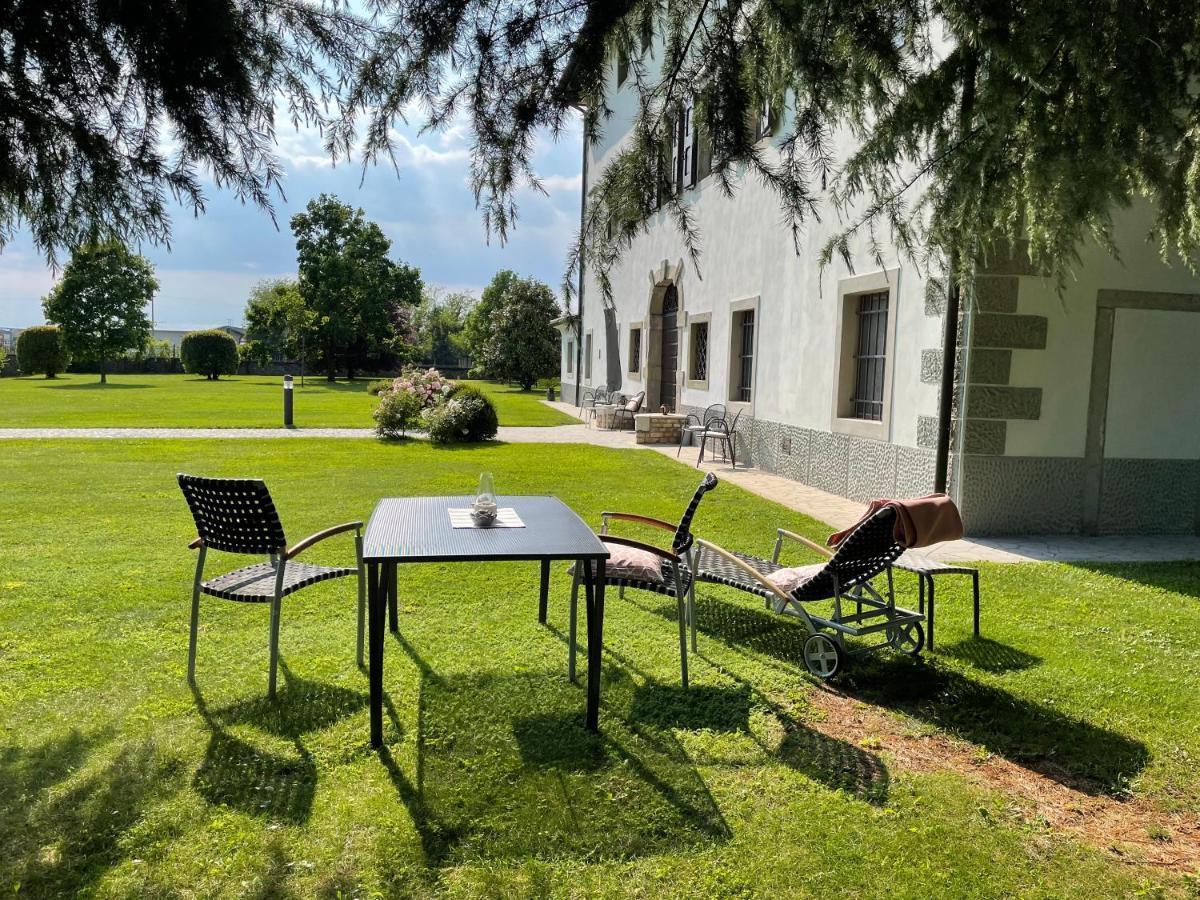 Villa Minini Bed & Breakfast Rive d'Arcano Exteriör bild